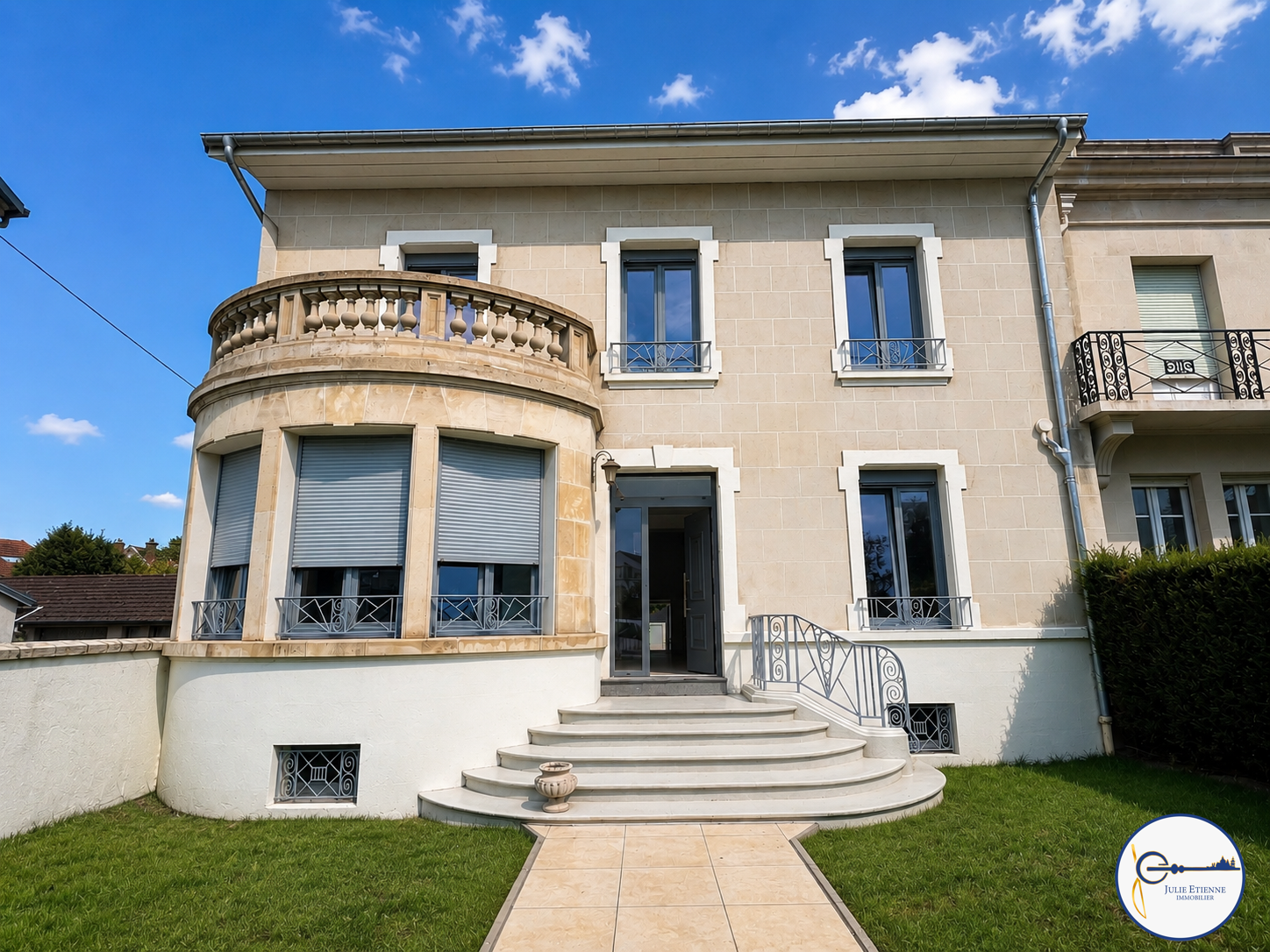 Maison Thaon-Les-Vosges 7 pièces 213,5 m2